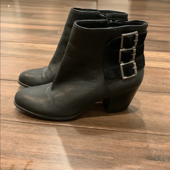 Boots - Picture 2 of 10